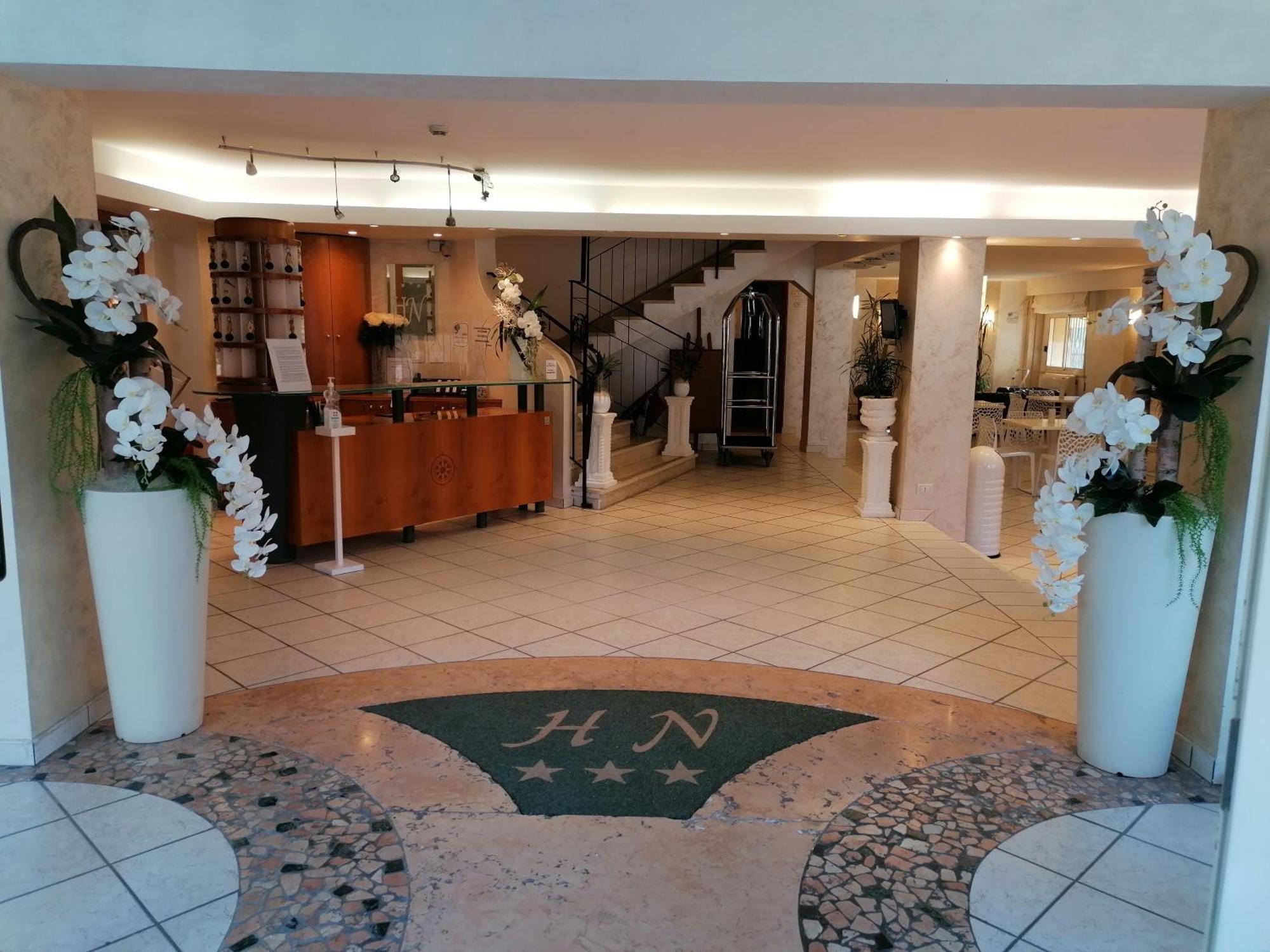 Hotel Nordic Белариа-Игеа Марина Екстериор снимка