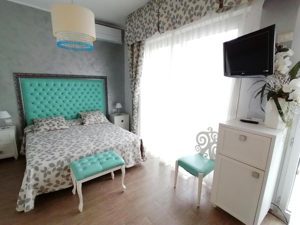 Hotel Nordic Белариа-Игеа Марина Екстериор снимка