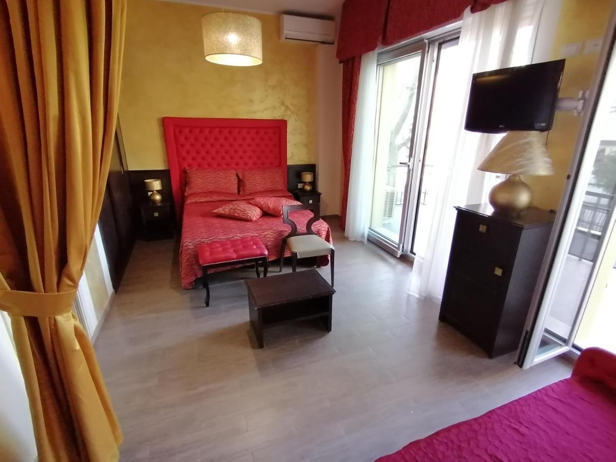 Hotel Nordic Белариа-Игеа Марина Екстериор снимка