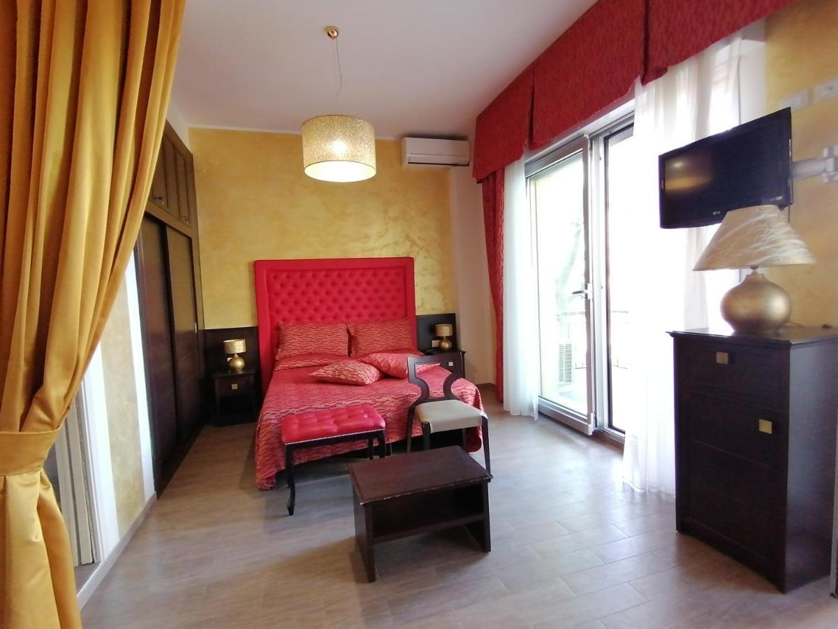Hotel Nordic Белариа-Игеа Марина Екстериор снимка