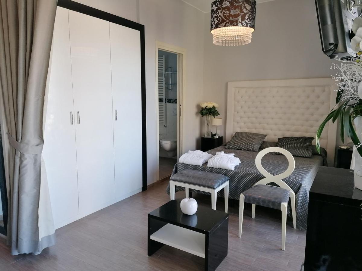 Hotel Nordic Белариа-Игеа Марина Екстериор снимка