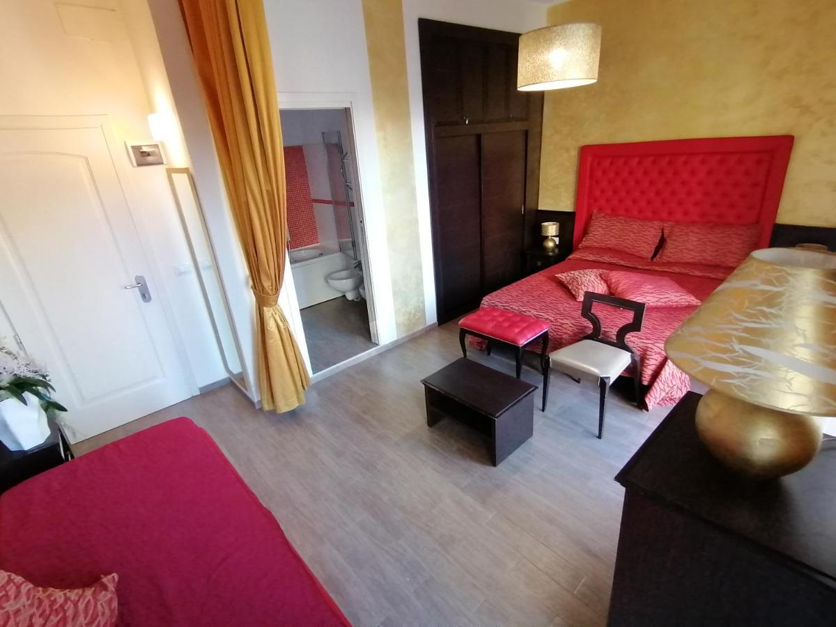 Hotel Nordic Белариа-Игеа Марина Екстериор снимка